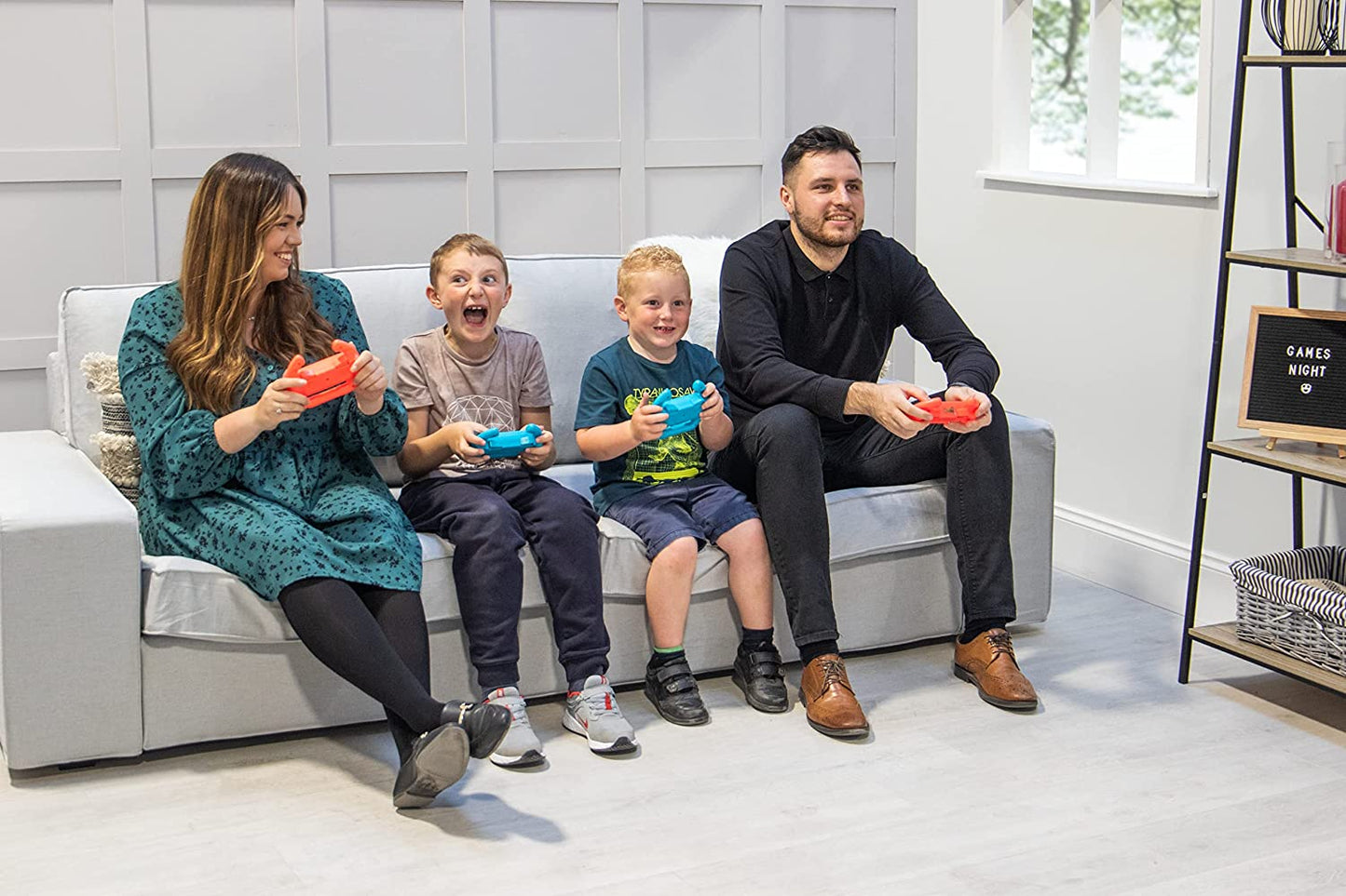 Super Street Racer Bundle + Wheel Accessory (Switch)